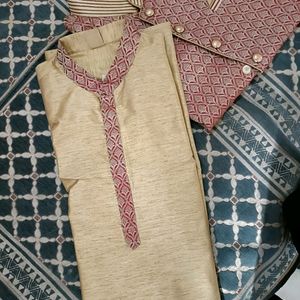 Manyavar Kurta Pajama With Waist coat