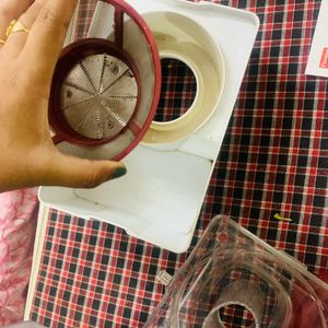 Non Working maharaja Whiteline Juicer Grinder