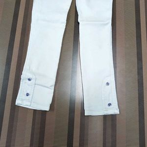 Z-63 Size 24 Slim Fit Women Denim Jeans