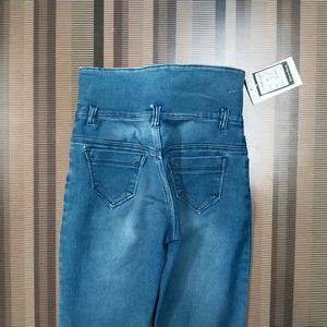 U-76 Size 28 Slim Fit Women Denim Jeans