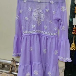 Short Chikankari Kurti