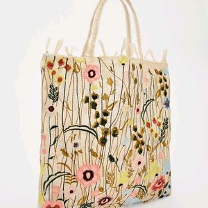 EMBROIDERED FABRIC BAG