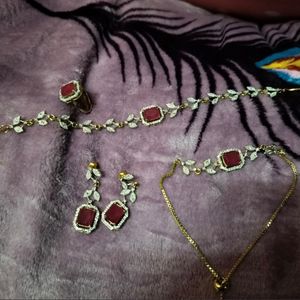 Diamond Jewellery Set