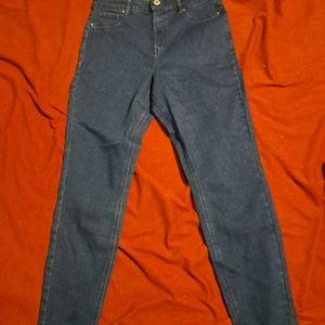 Australian Skinny High Waist Jeans.