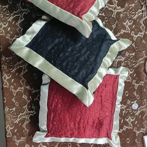 3 CUSHION PILLOWS WITH COVER