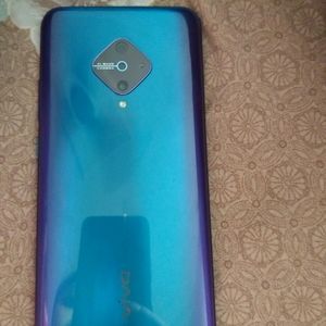 Gud Condition Fone