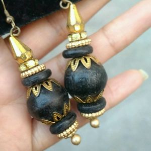 Beautiful Black Earrings