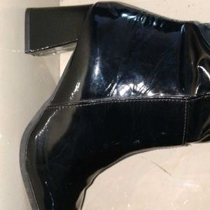 Shiny Long Boots