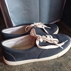 Women Casual Shoes