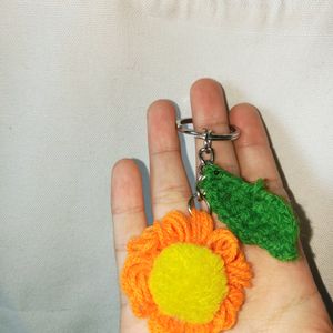 Crochet 🧶 Flower 🏵️ Keychain Fixed Price