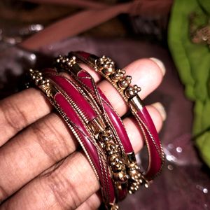 4 Bangles Like New