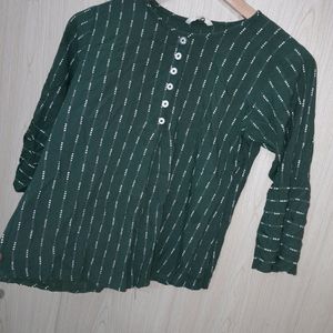 Dark Green Color Top In Pure Cotton Fabric