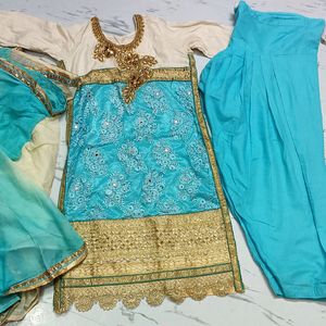 Beautiful Suit Set Salwar Dupatta Kurta