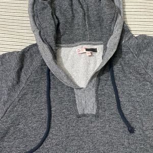 Woolen Grey Upper With Hoodie