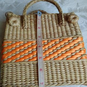 Eco-friendly Straw Handbag 👜