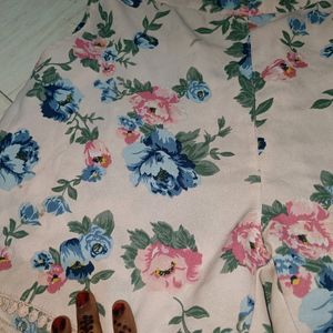 Floral Korean Short