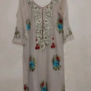 Beautiful Kurti With Dupatta