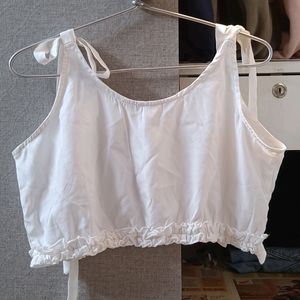 Never Used, Brand SSS, Size M, Crop Top