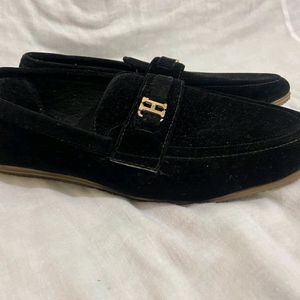 Black Velvet Loafer