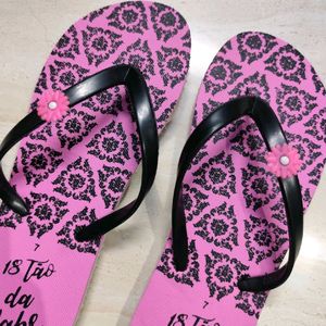 Pack Of 2 Women's Slippers..