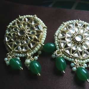 Beautiful Kundan Jewellery Set