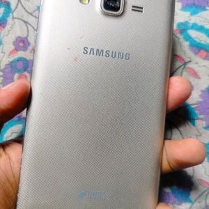 Samsung J7 NXT