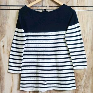 Black & White Woolen Top Size-34