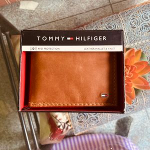 Brand New Tommy Hilfiger Wallet