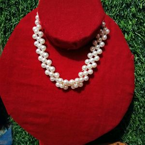 Bedes Necklace