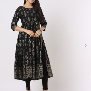 Avaasa Block Print Black A-line Kurta Size XL