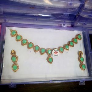 Price Drop-Stones Necklace Set