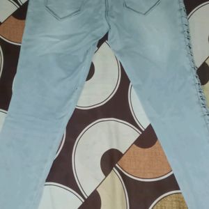 nBlue Colour Skinny Jeans With Side Pattern For Wo