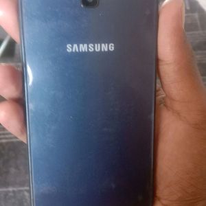 Samsung Galaxy J6 Plus