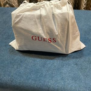 Steal Deal New Guess Handbag