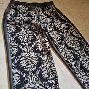 🎉Combo Of 2 Stretchable Pant For Womes.....