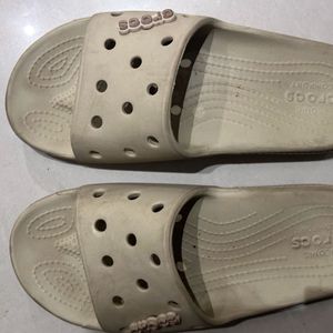 Size 7 Crocs