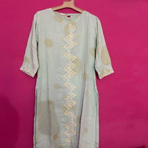 Pista Coloured Embroidered Kurti 🧚🏻‍♀️