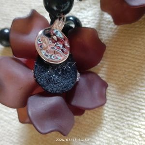 Flower Design Necklace