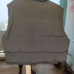 Puffer Jacket Sleeveless In Grey