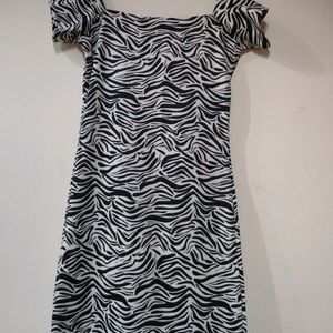 Body Con Dress With Beautiful Zebra Print And Comfortable Brand And Material