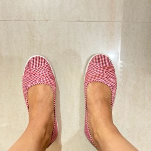 Rose Pink Bellies- UK 7