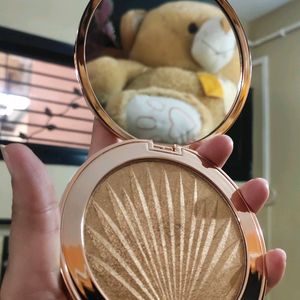 Revolution Glow Splendour Highlighter Ring Light