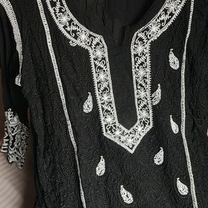 Black N White Embroidered Kurta