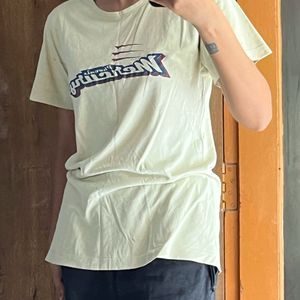 Beige T-shirt