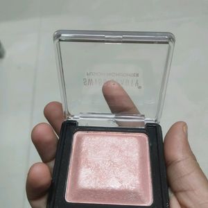 Branded New Swizz Beauty Highlighter