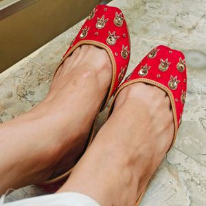 Red Embellished Juttis/ Mojaris