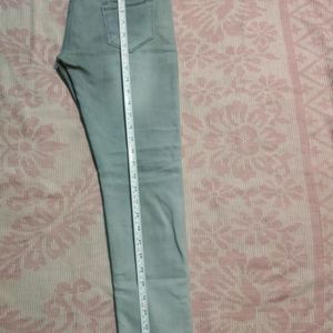 WOMEN'S JEANS WEAR