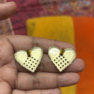 JOKER AND WITCH gold Heart Shaped Stone Earrings