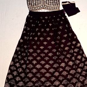 Marun Lehenga