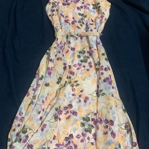 BEAUTIFUL FLORAL LAVENDER DRESS